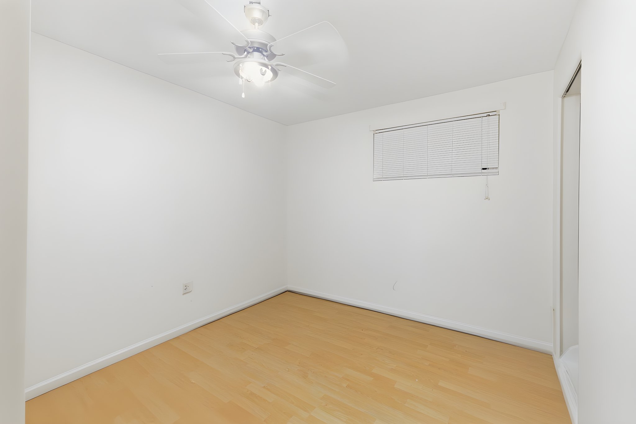 Marenger-46 furniture removed.jpeg