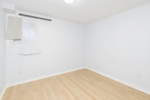 Marenger-40 furniture removed.jpeg