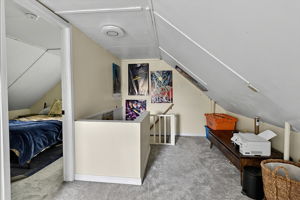  Photo 36
