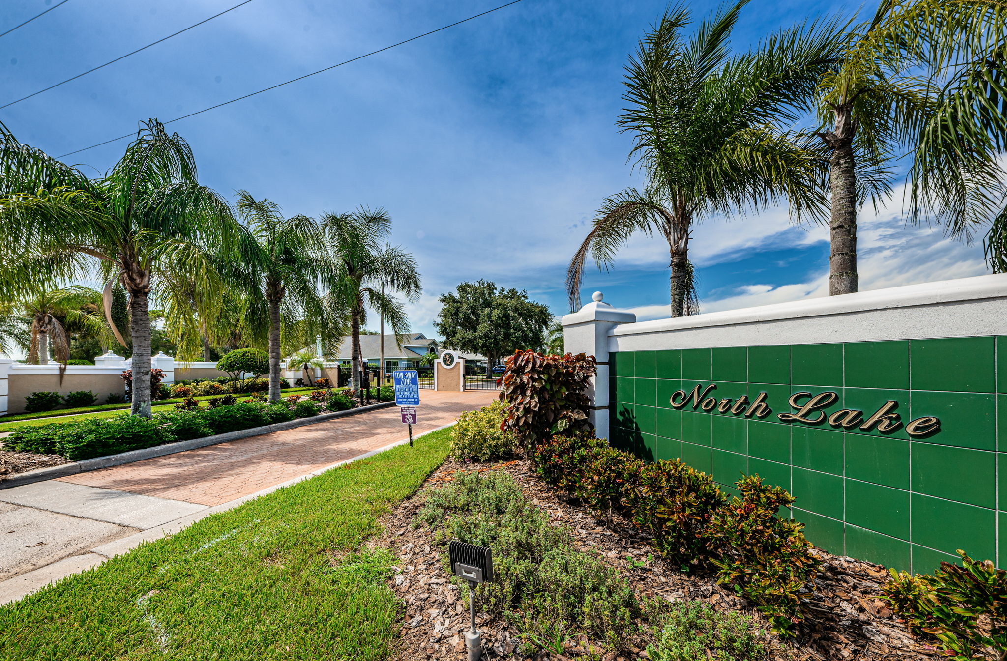 18-North Lake Entry