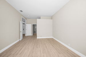 Primary Bedroom1b