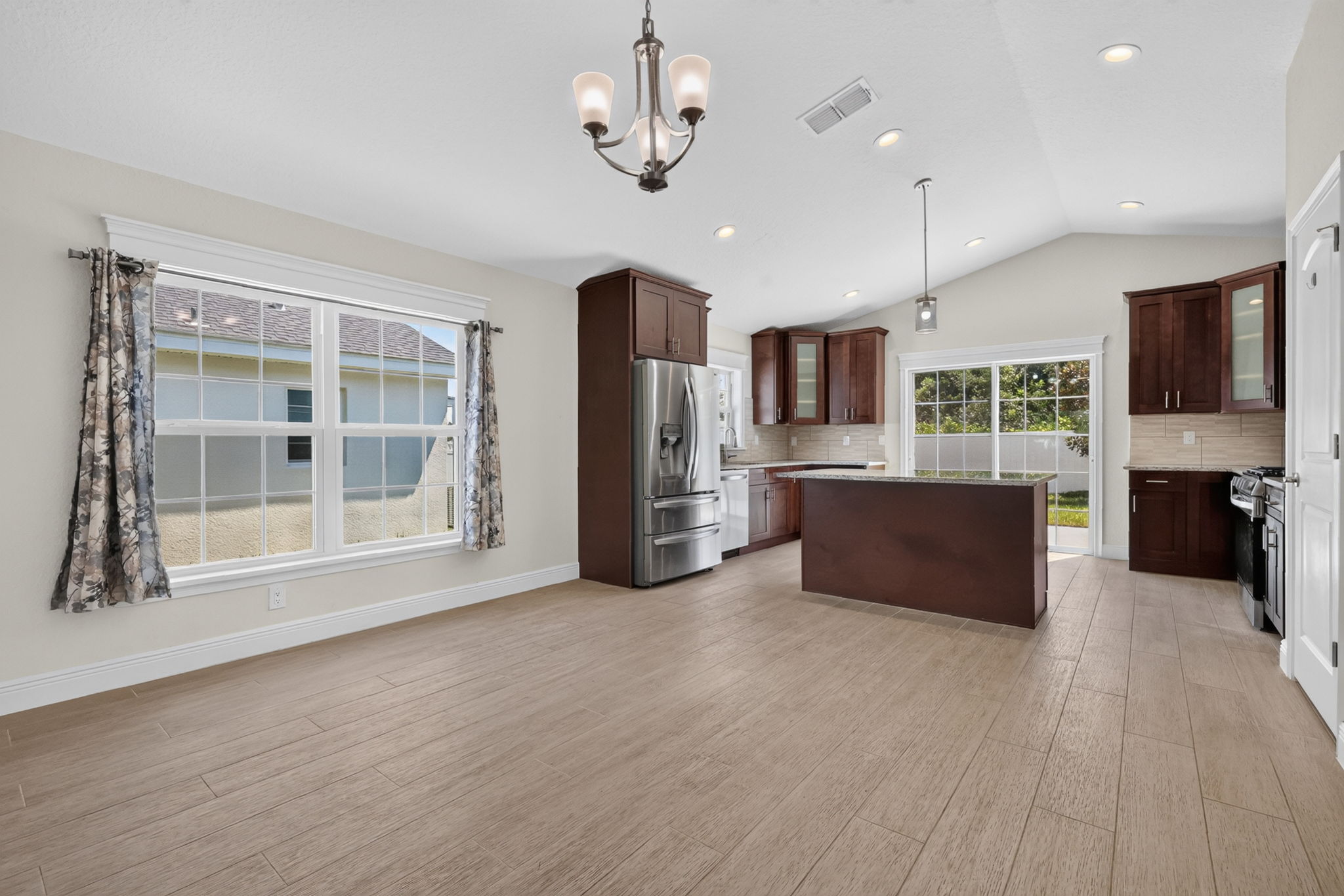 Dining Room/Kitchen