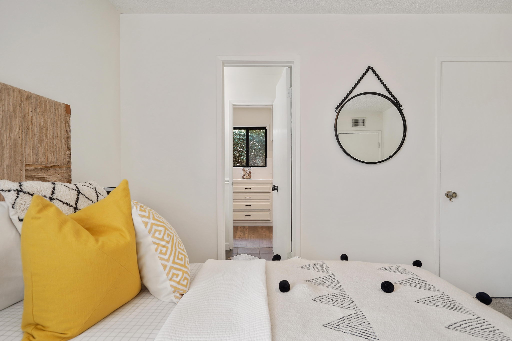 12591 Palomar Street-19