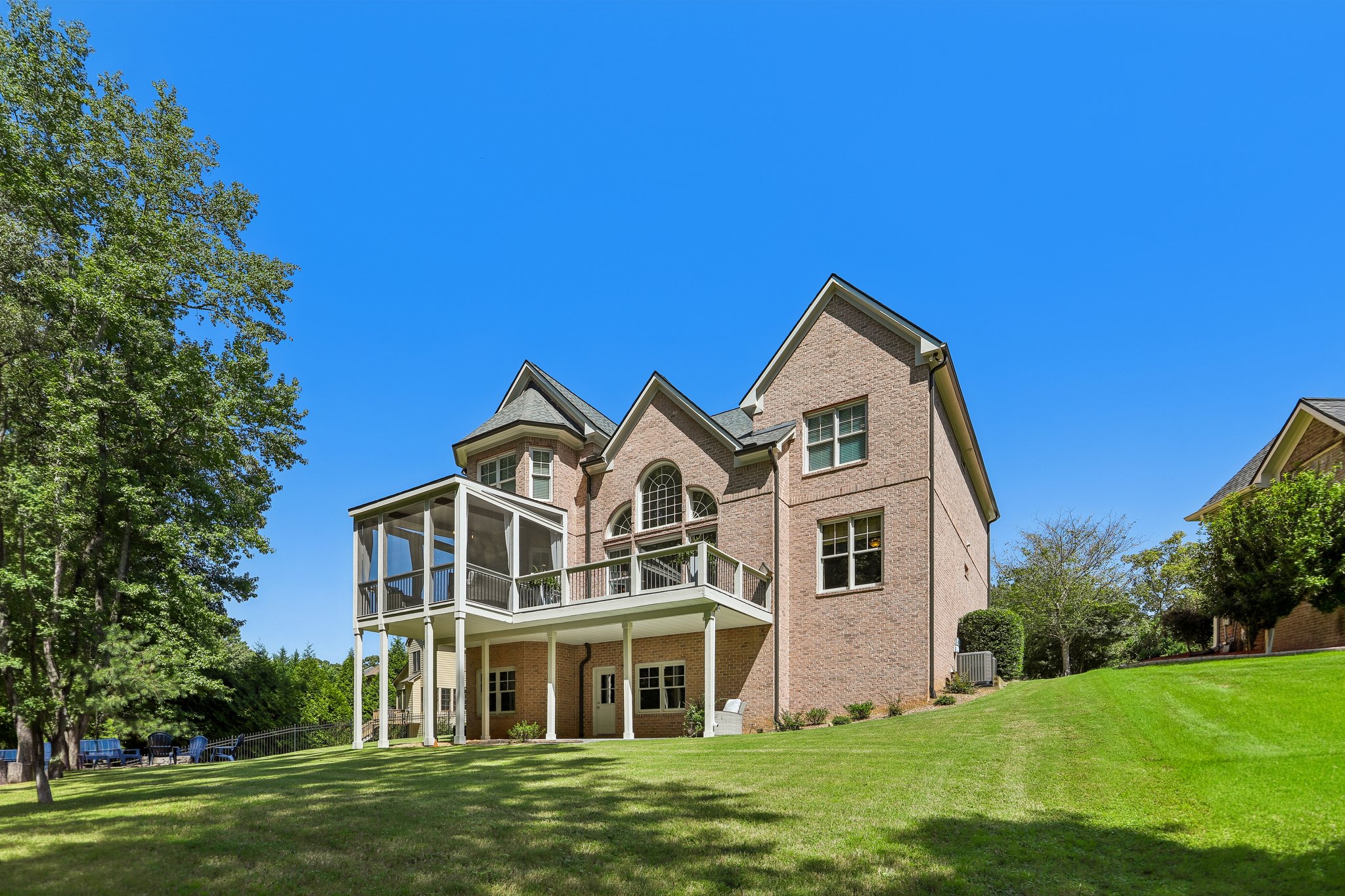 Century Park Pl-S1808-069.jpg