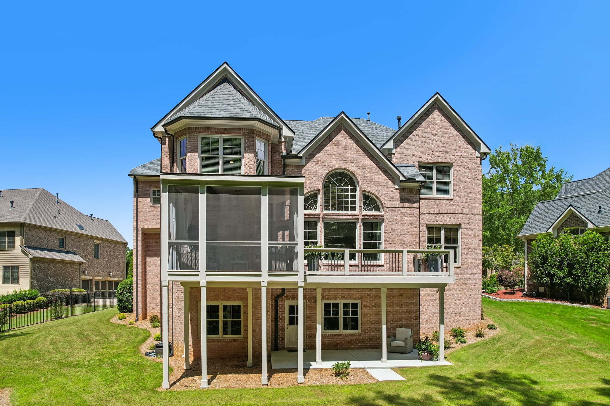 Century Park Pl-S1808-087.jpg