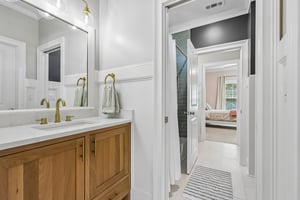 Century Park Pl-S1808-046.jpg