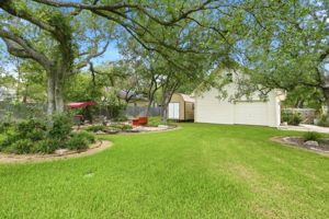 Outbuildings/Patio Area
