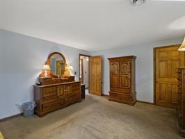 126 Holly Dr Gardner MA 33
