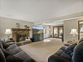 126 Holly Dr Gardner MA 18