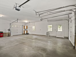 126 Holly Dr Gardner MA 8