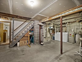 126 Holly Dr Gardner MA 6