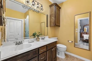 King St-S1408-037.jpg