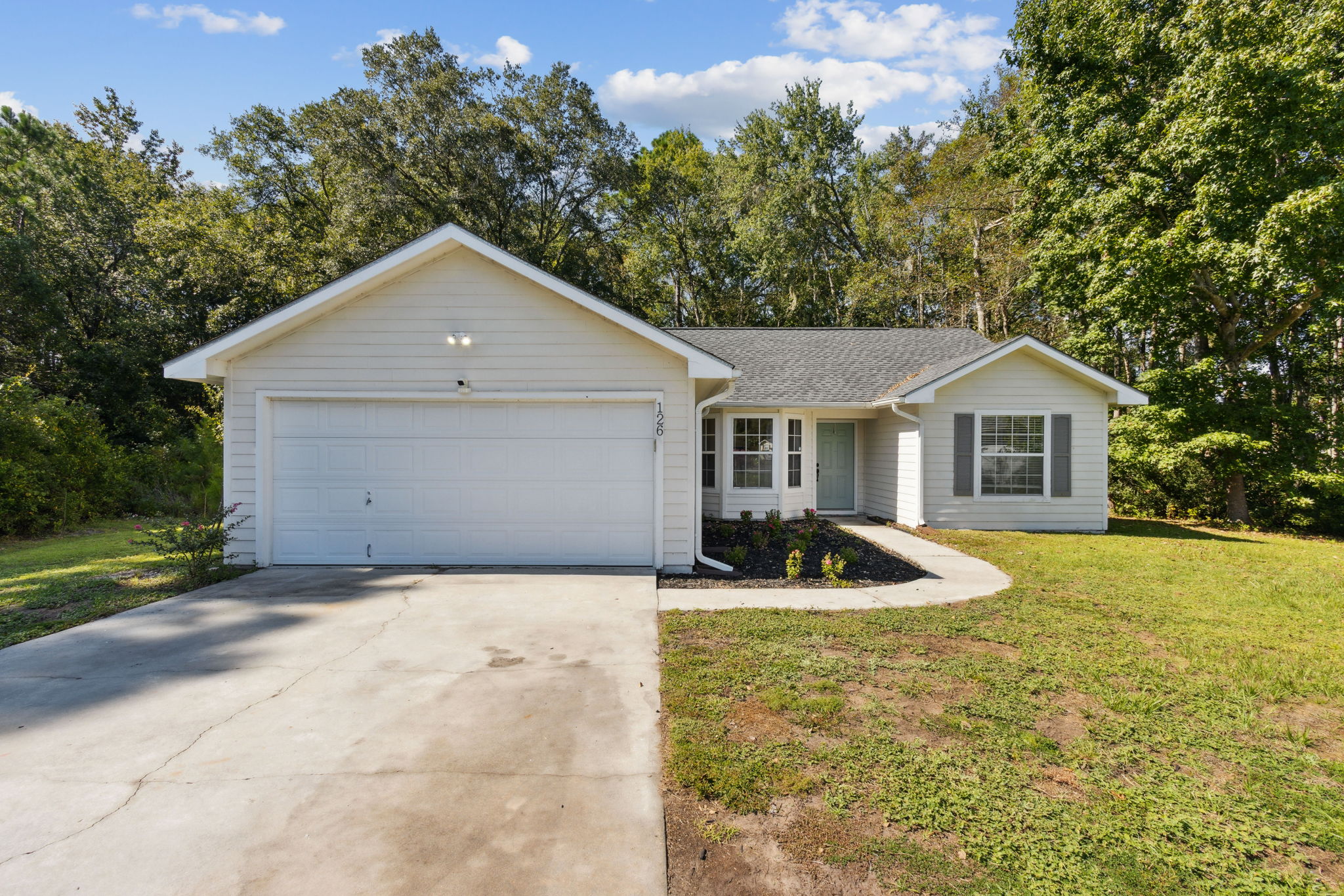 Welcome to 126 Lake Wisteria Ct