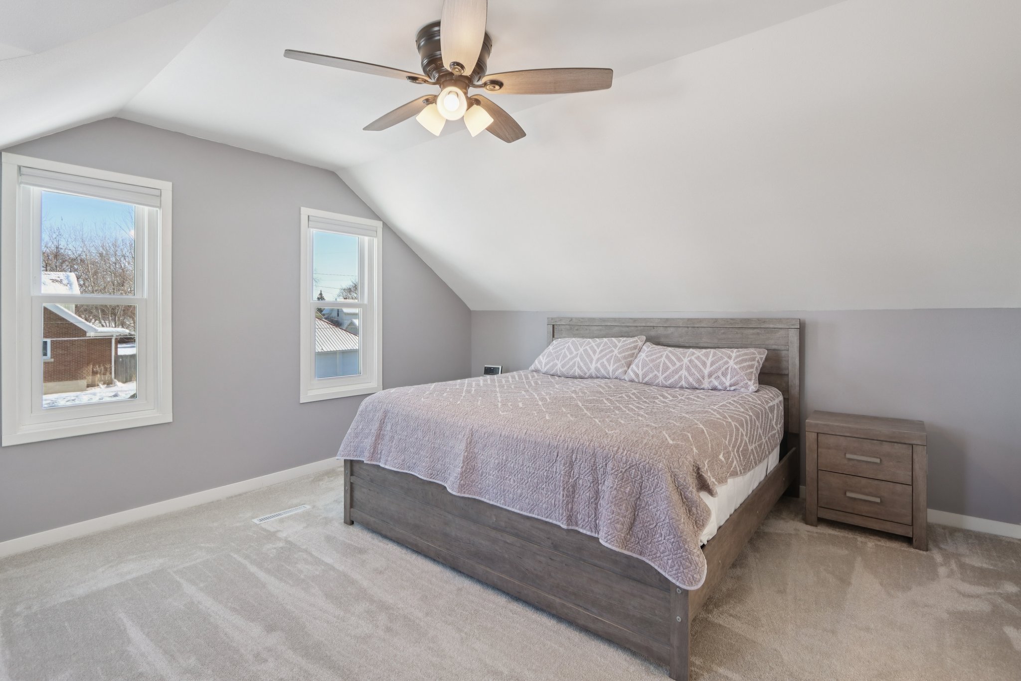 Reagles St-S0512-026.jpg