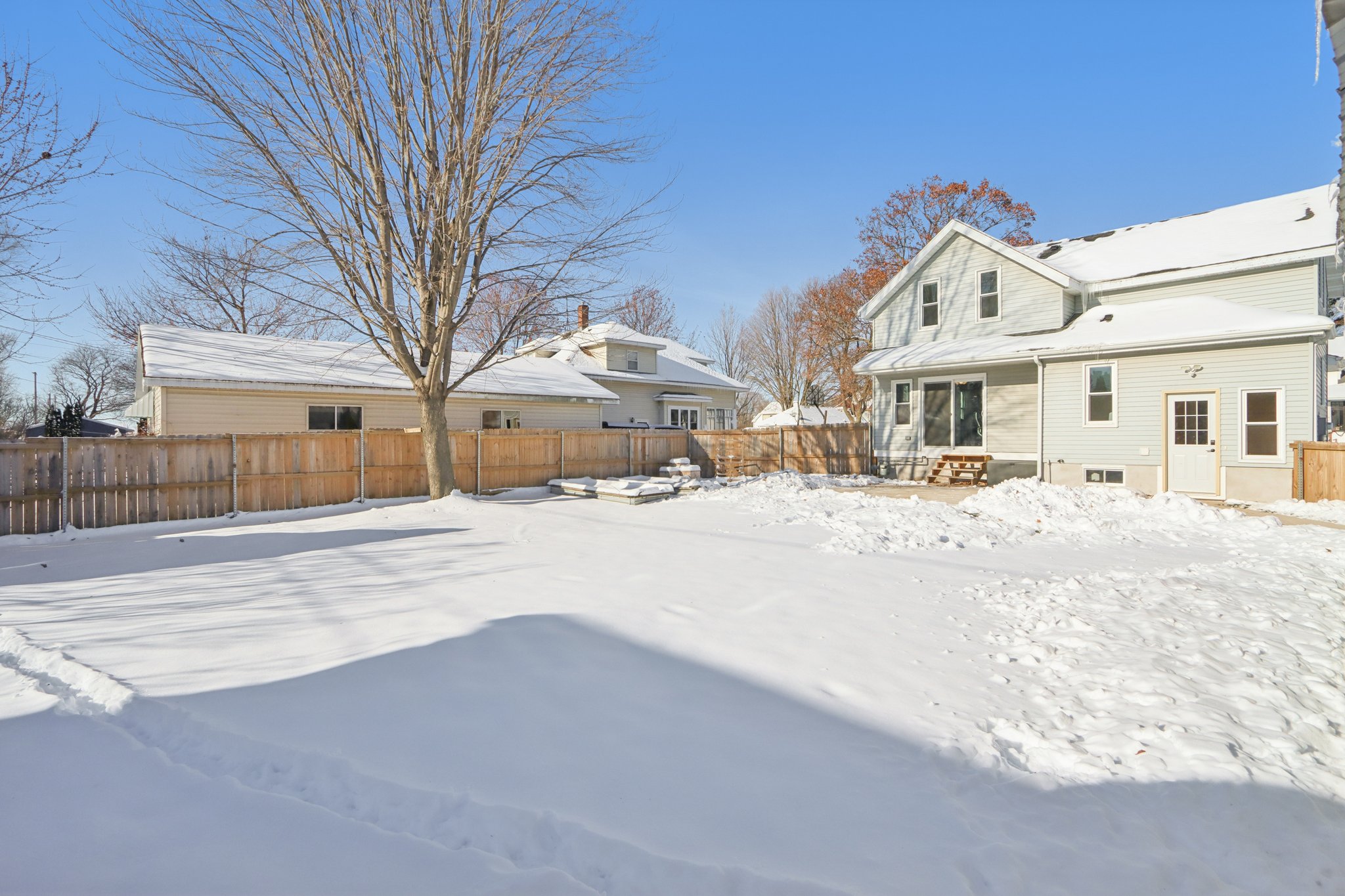 Reagles St-S0512-038.jpg