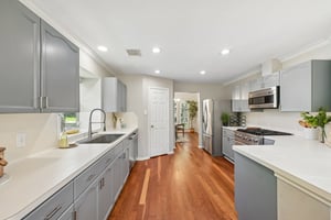 Selkirk Dr-S0405-025.jpg