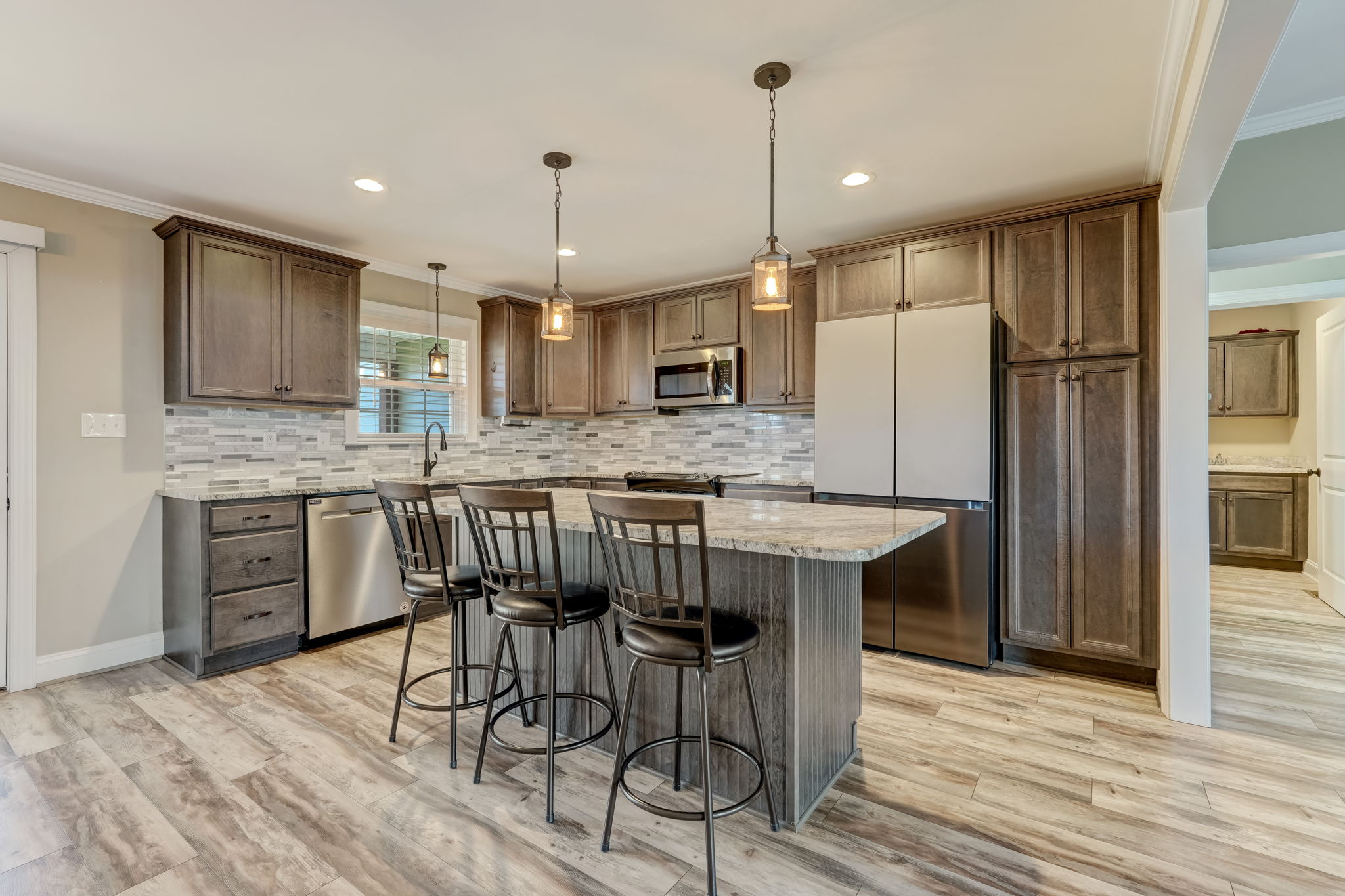 Kitchen/Breakfast Bar