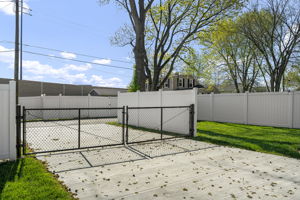  Photo 30