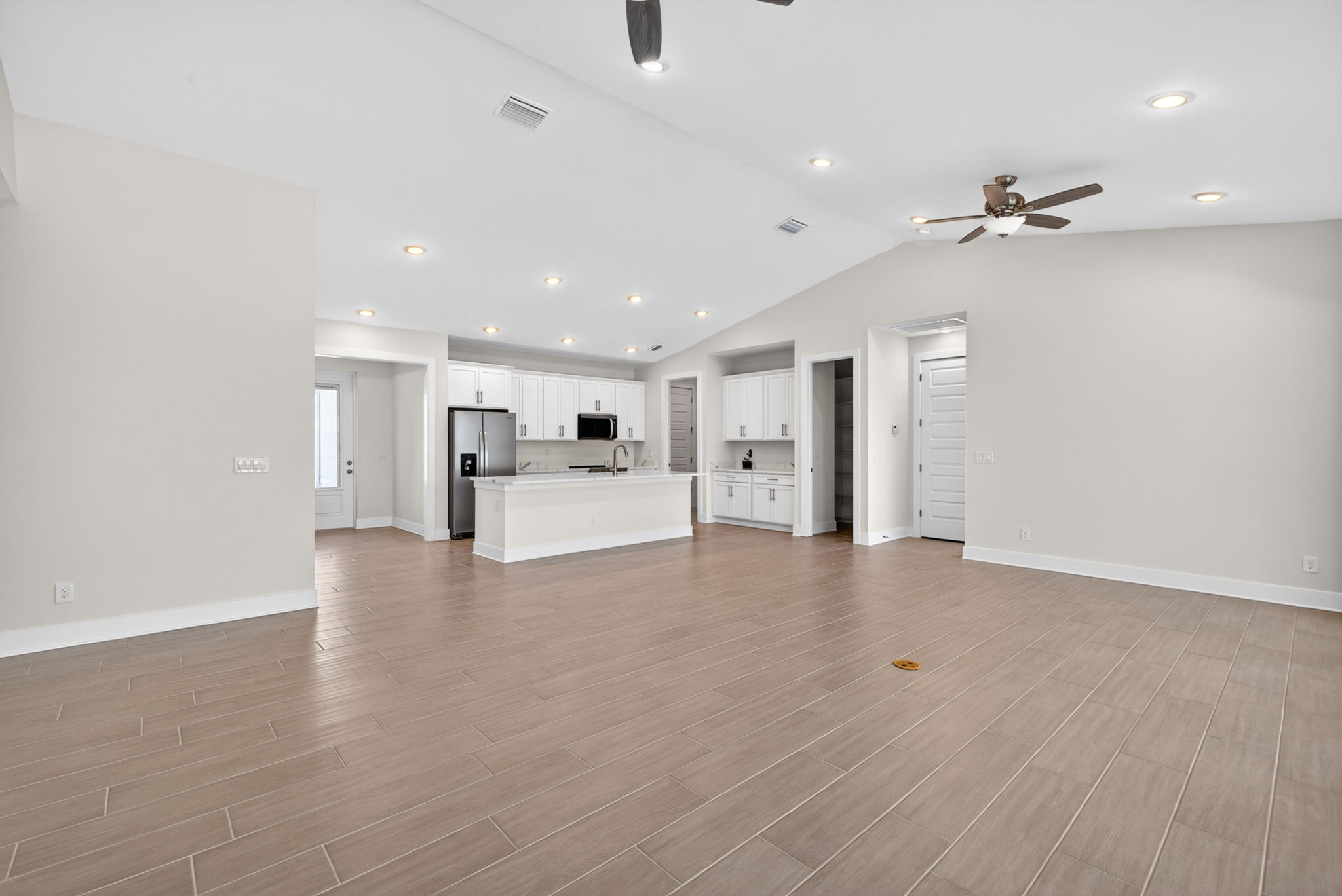 Living Room 1 of 6