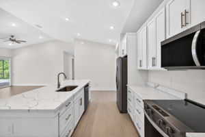 Kitchen 1 of 3