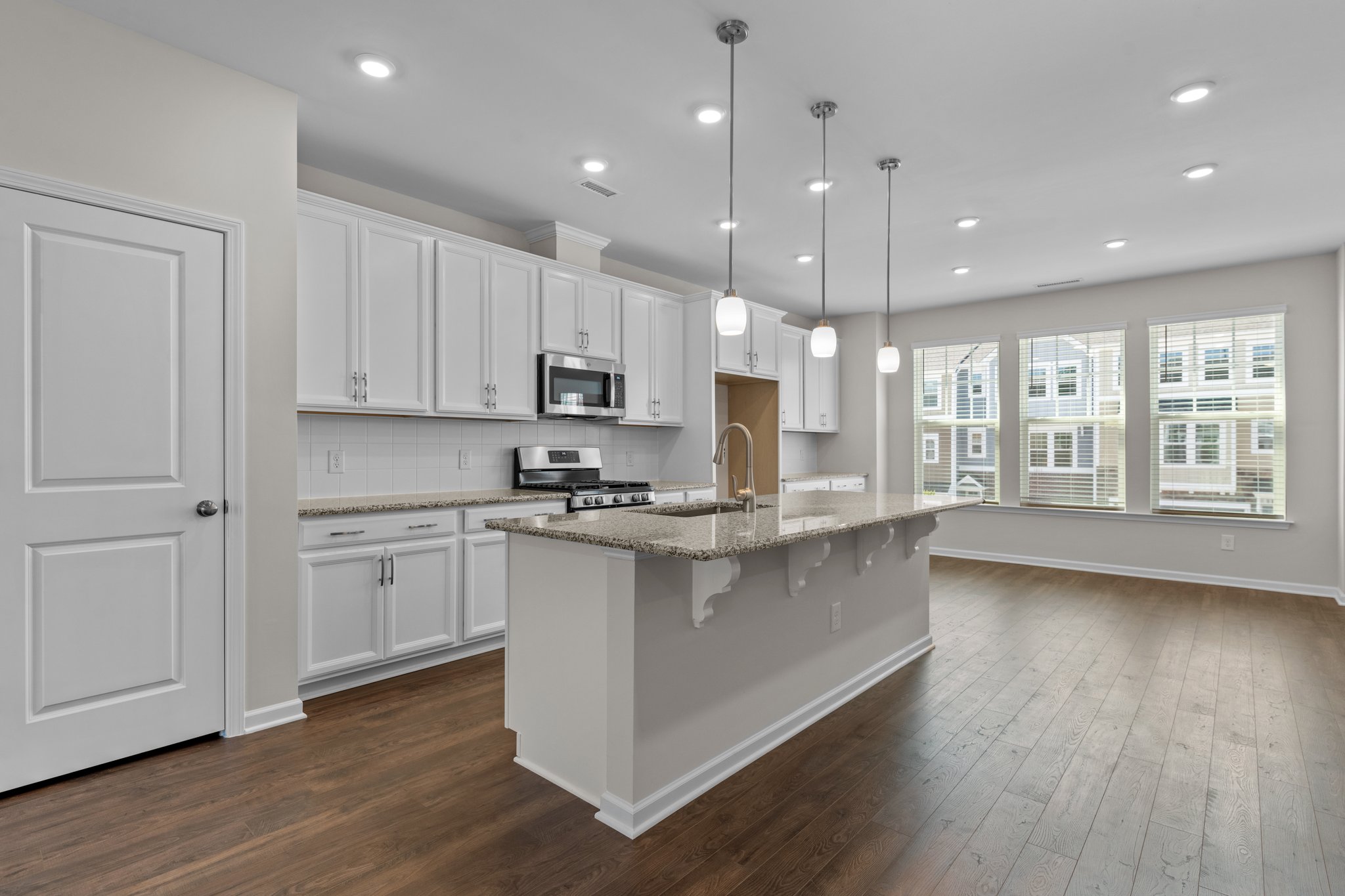 1260 Commack Dr, Durham, NC 27703, USA Photo 15