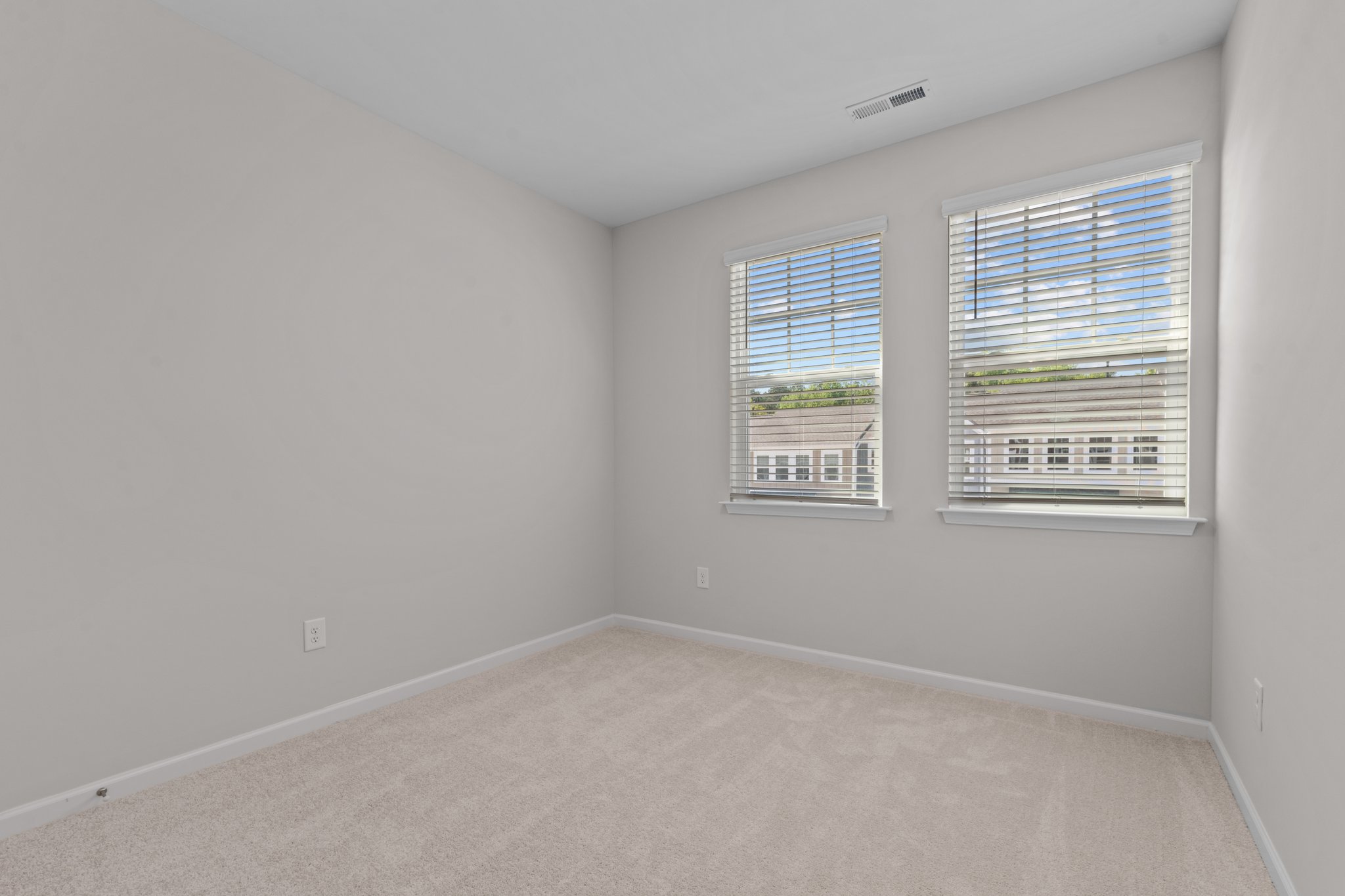 1260 Commack Dr, Durham, NC 27703, USA Photo 30