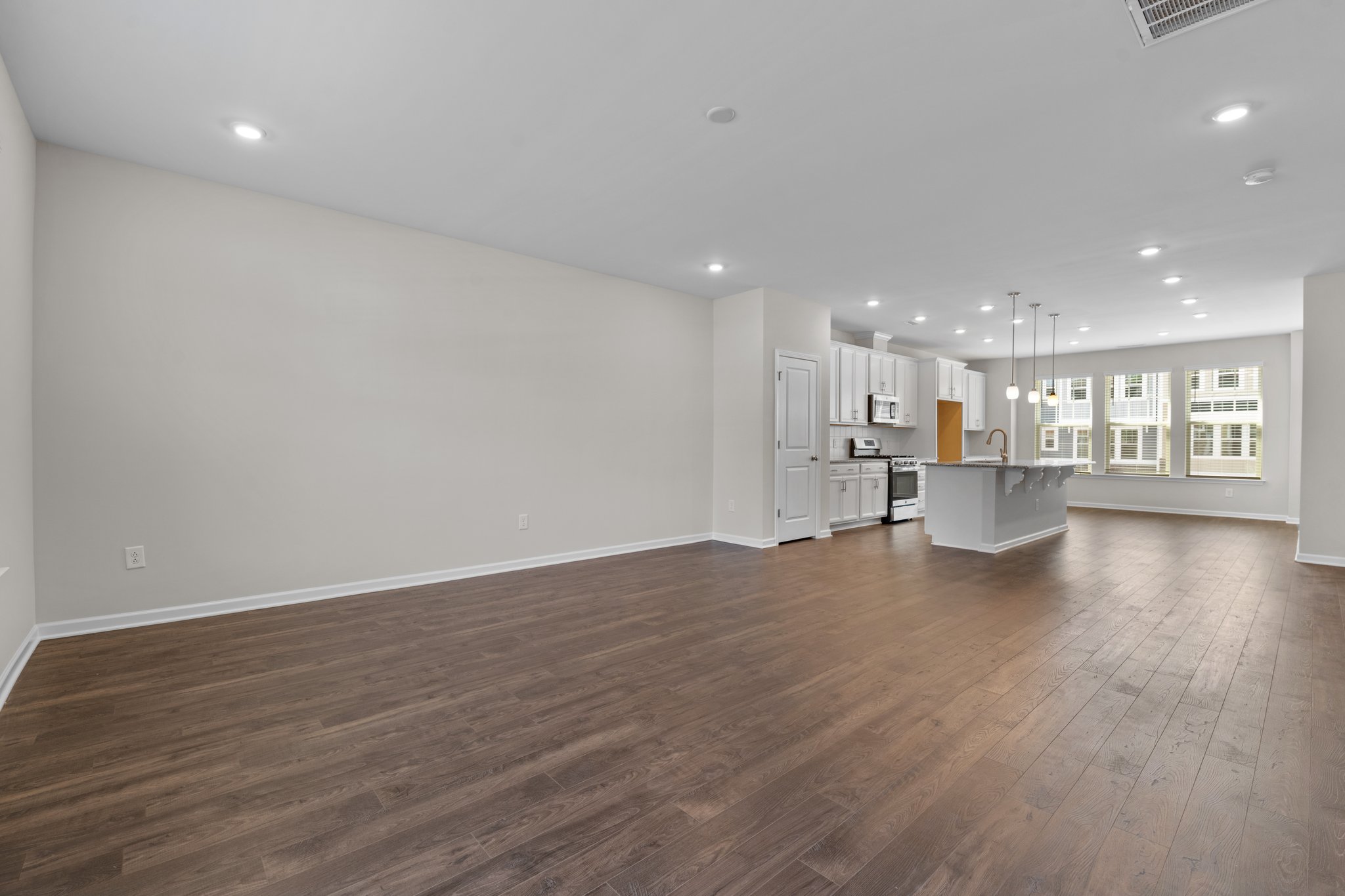 1260 Commack Dr, Durham, NC 27703, USA Photo 25