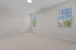 1260 Commack Dr, Durham, NC 27703, USA Photo 32
