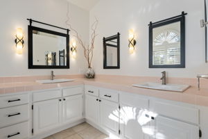 17 - Primary Bathroom