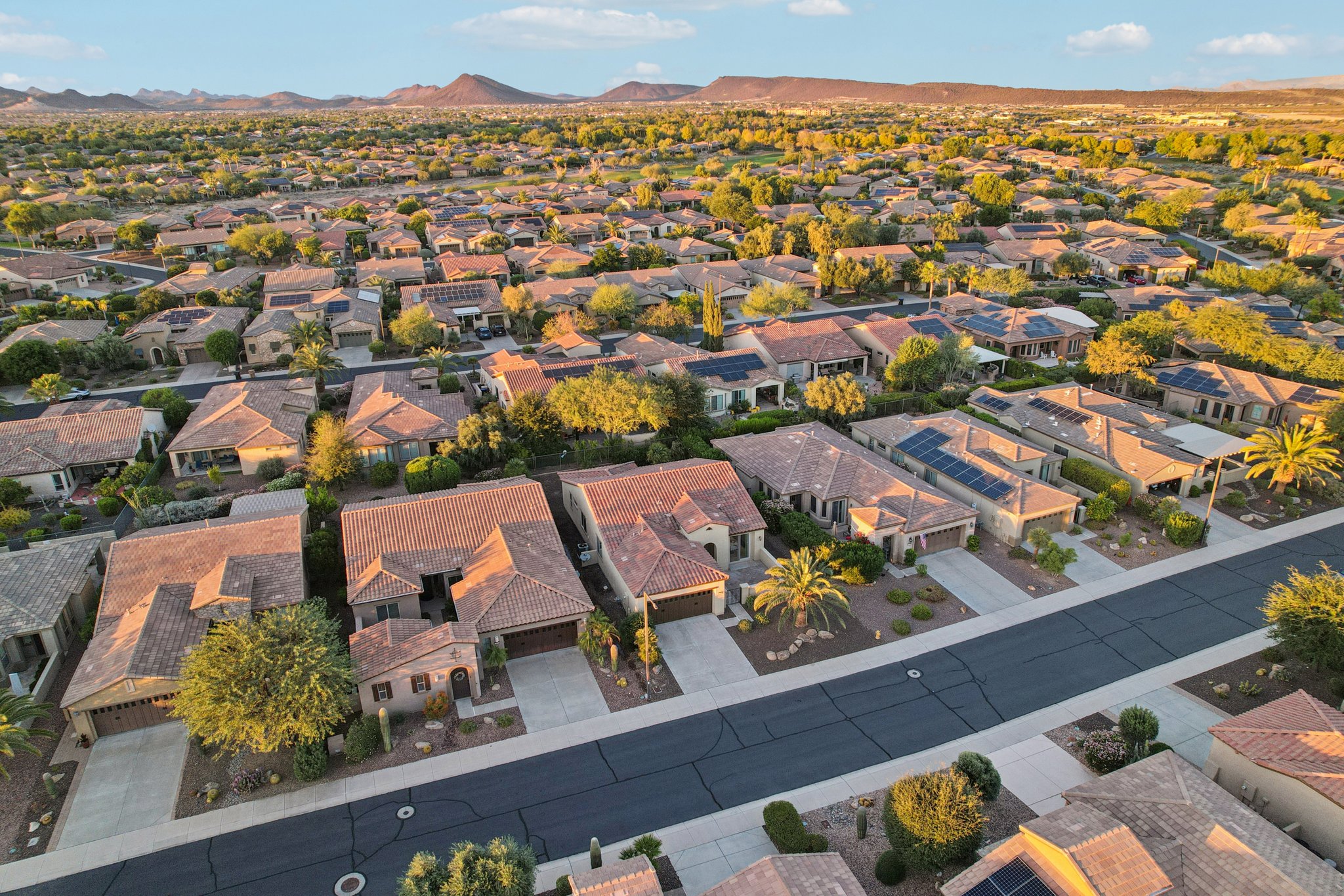 W Rosewood Ln-S1811-042.jpg