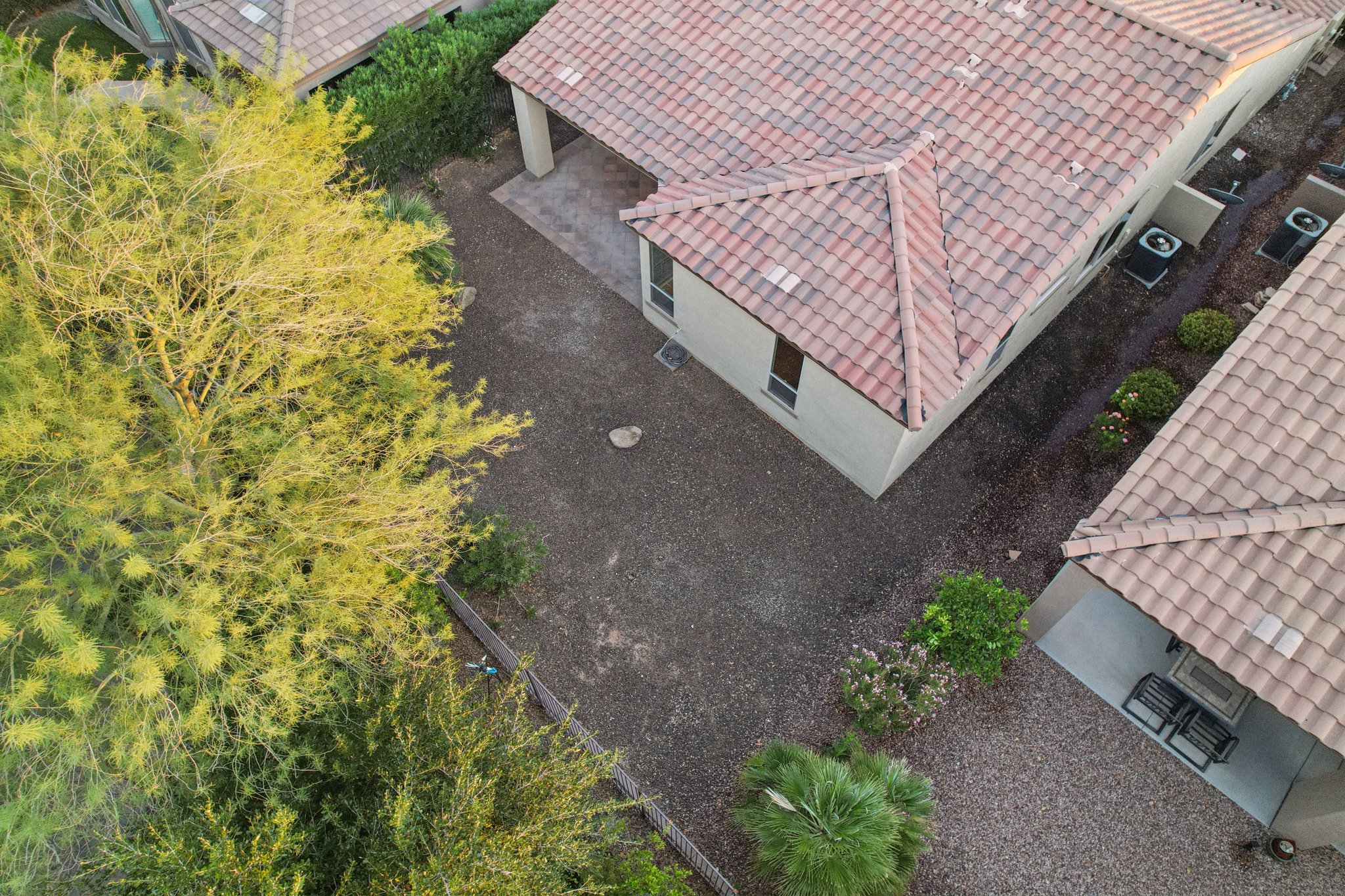 W Rosewood Ln-S1811-047.jpg