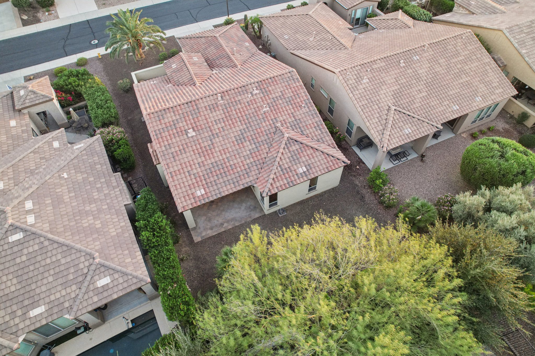 W Rosewood Ln-S1811-048.jpg