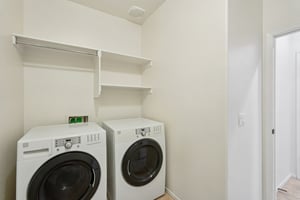 W Rosewood Ln-S1811-018.jpg