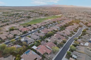 W Rosewood Ln-S1811-050.jpg