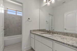  Photo 48