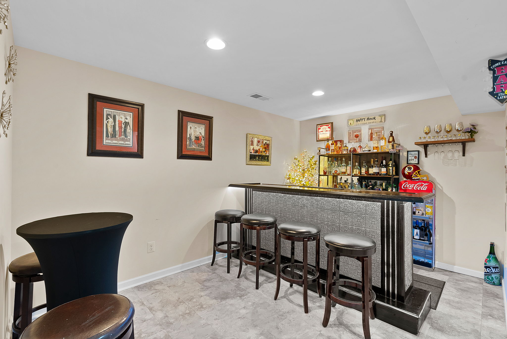 drinks anyone?