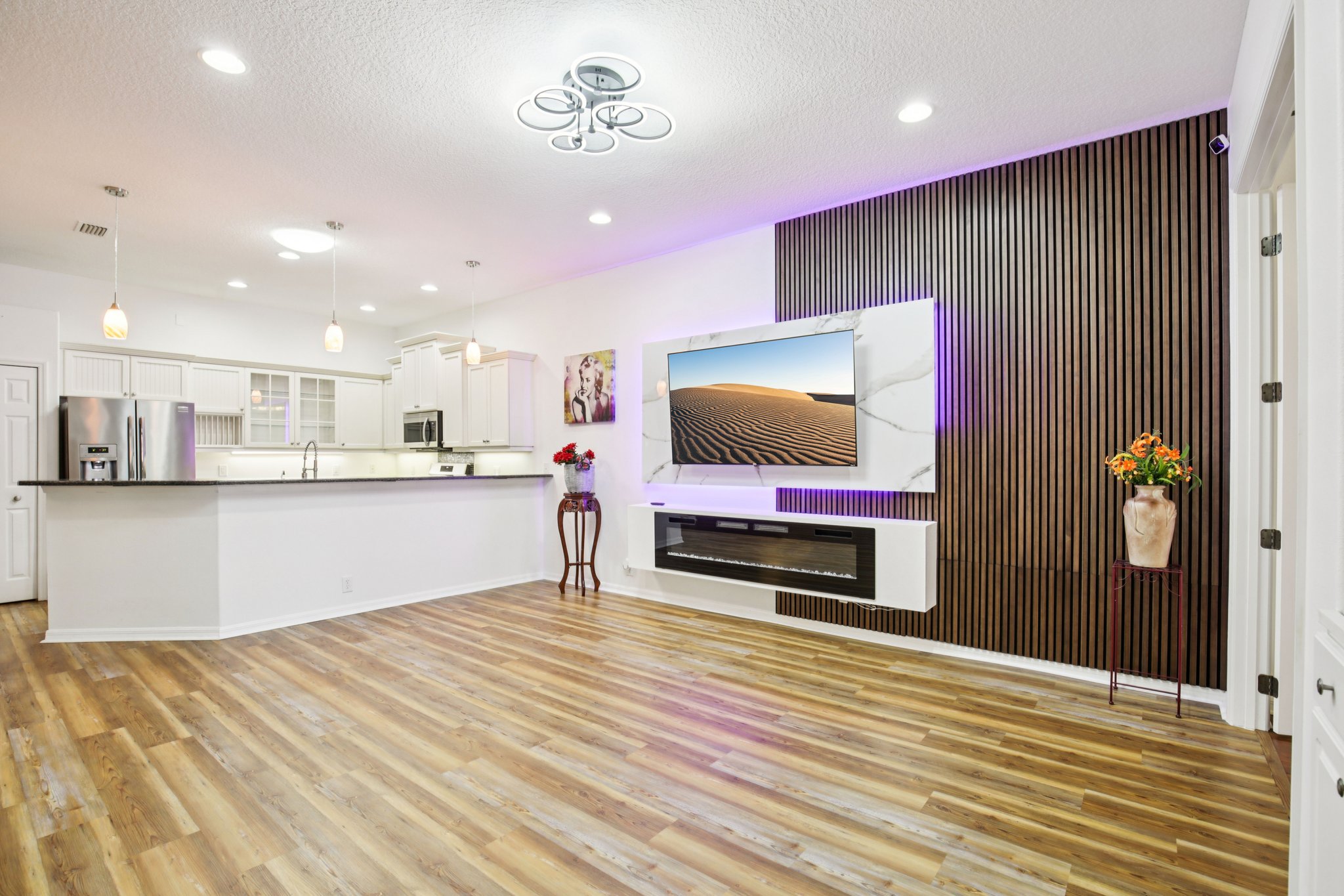 30th St E-S1401-010.jpg