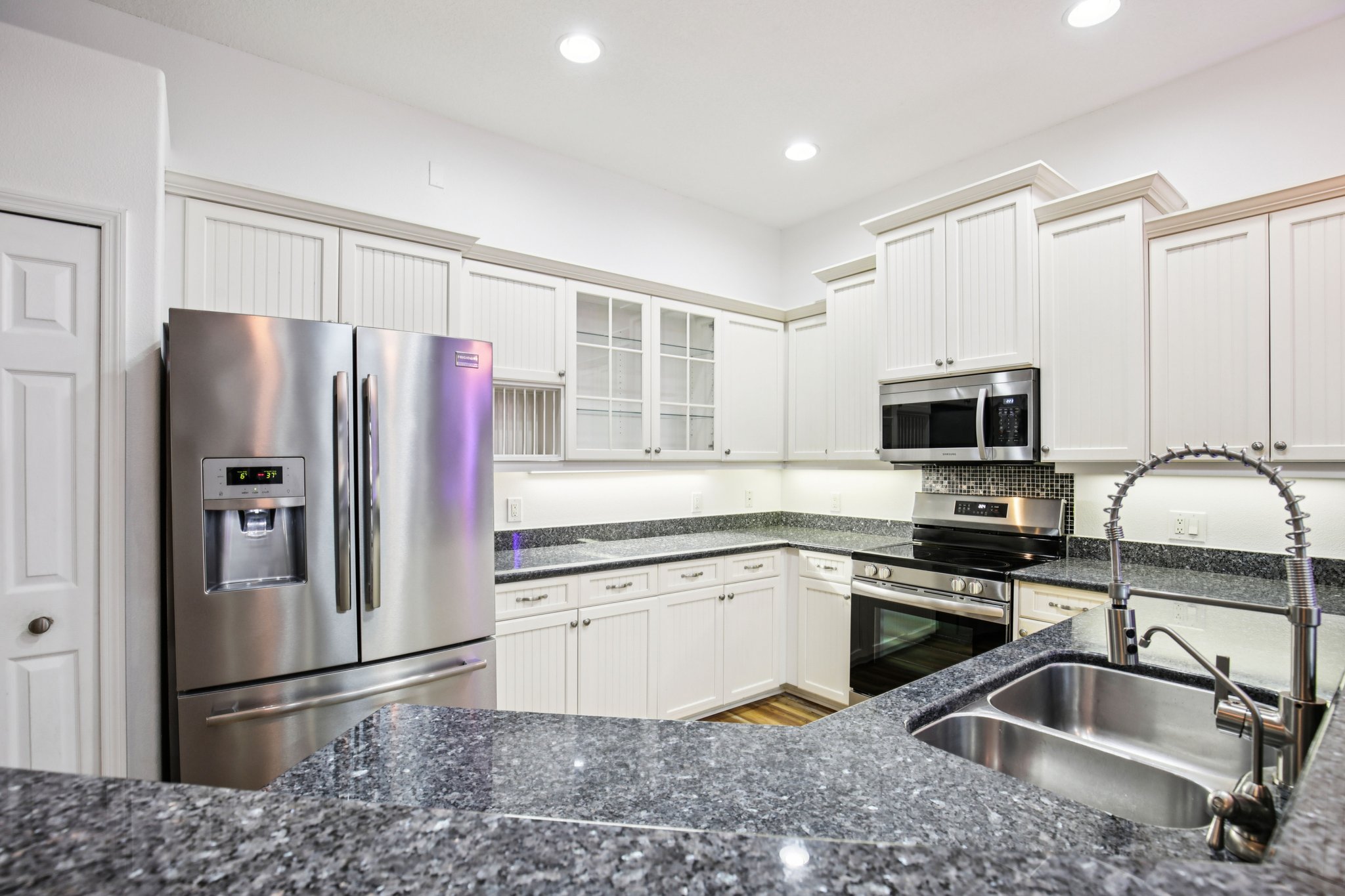 30th St E-S1401-014.jpg