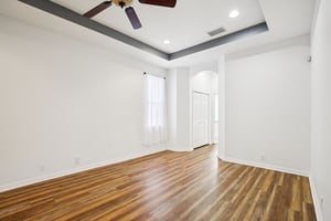 30th St E-S1401-023.jpg