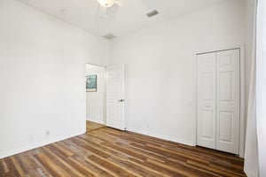 30th St E-S1401-028.jpg