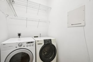 30th St E-S1401-030.jpg