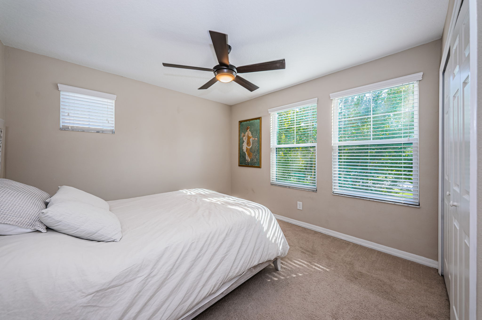 Upper Level Bedroom2a