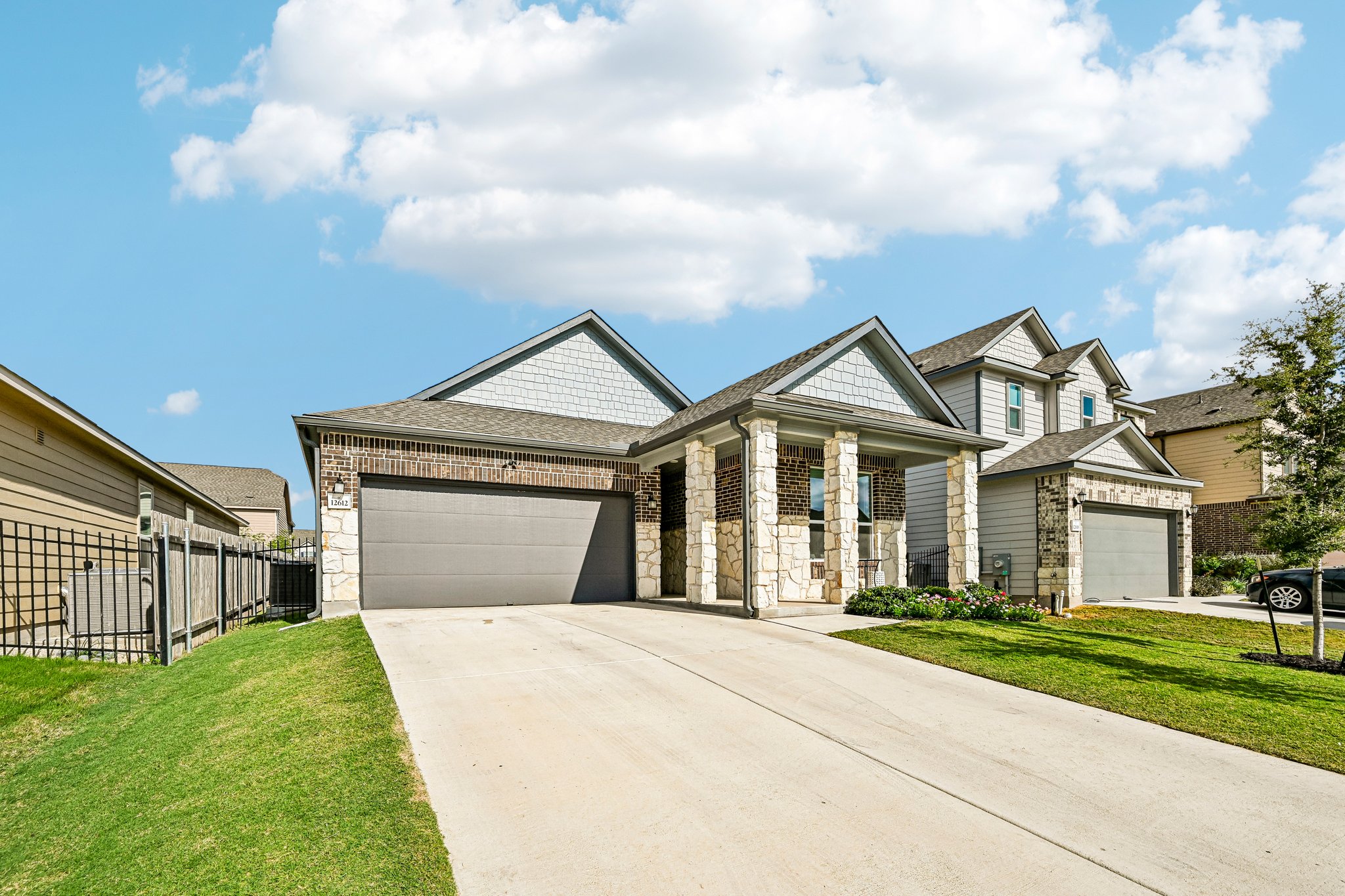 Oxford Vineyard Ln-S1009-003.jpg