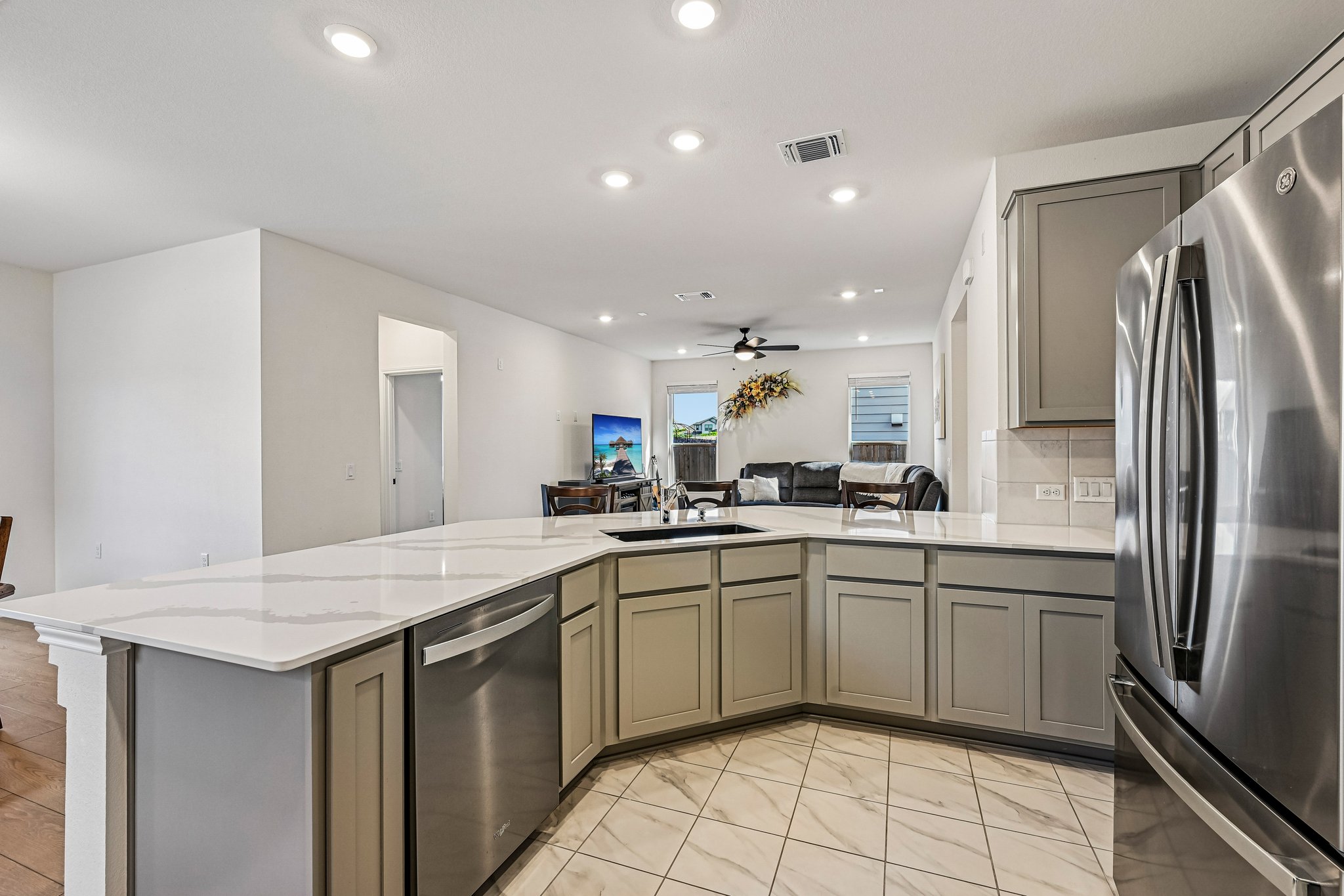Oxford Vineyard Ln-S1009-022.jpg