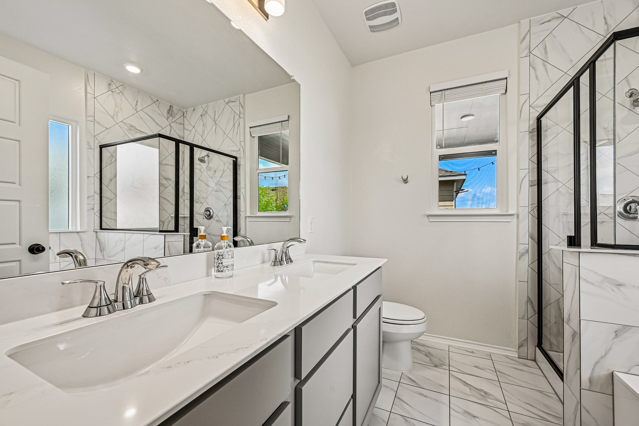 Oxford Vineyard Ln-S1009-039.jpg