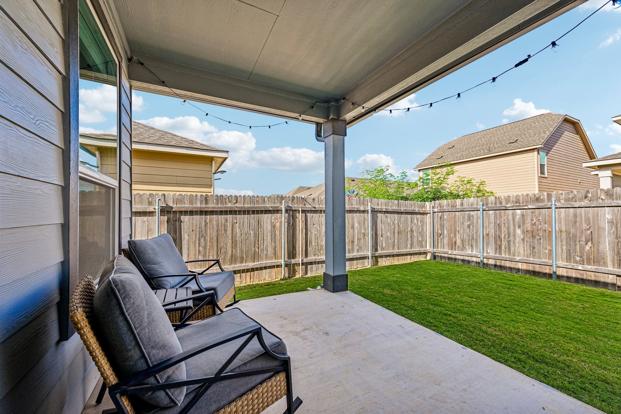 Oxford Vineyard Ln-S1009-045.jpg