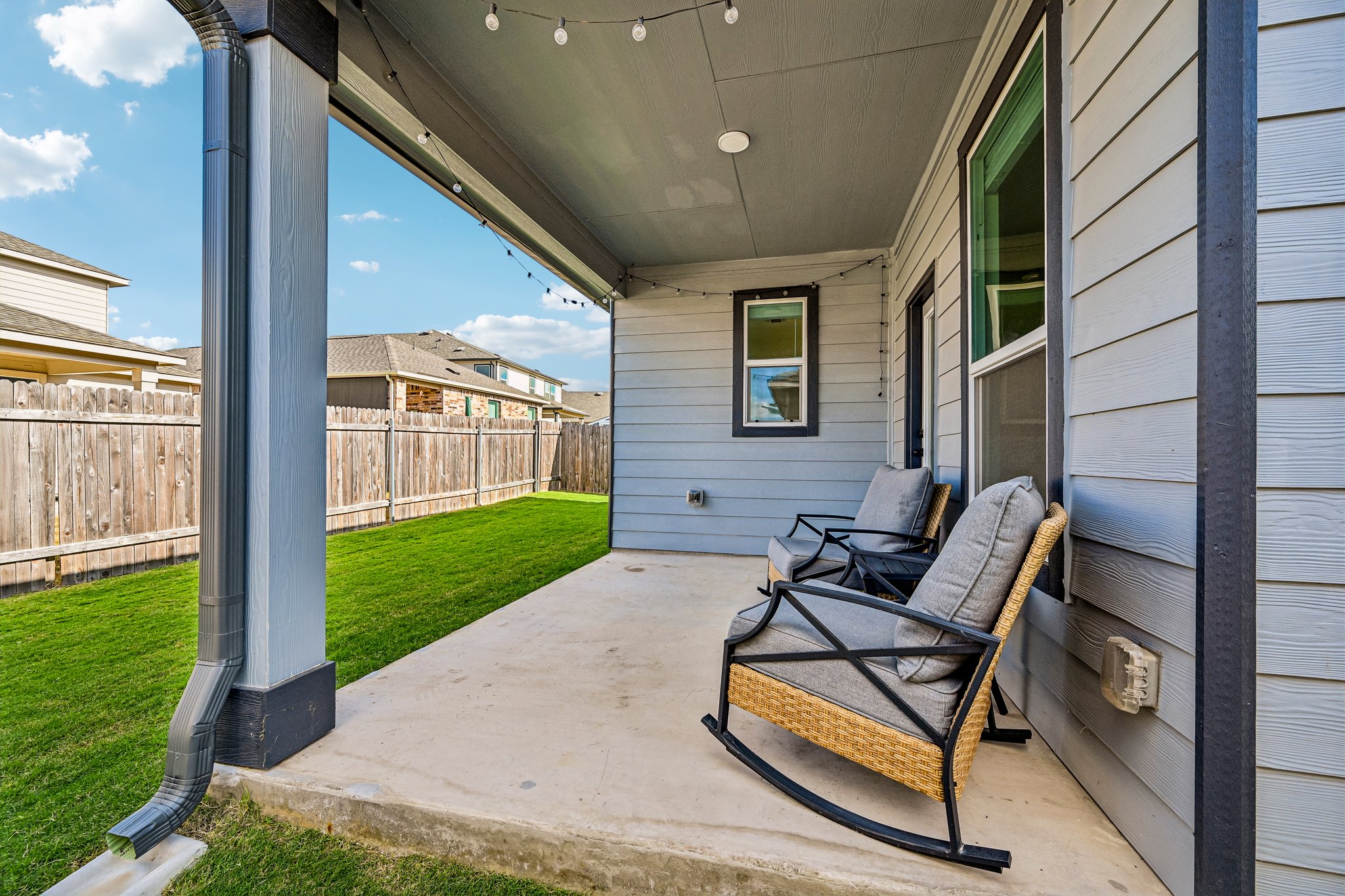 Oxford Vineyard Ln-S1009-046.jpg