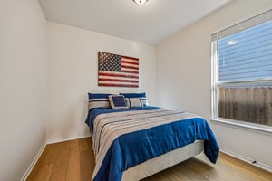Oxford Vineyard Ln-S1009-030.jpg
