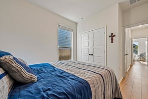 Oxford Vineyard Ln-S1009-031.jpg