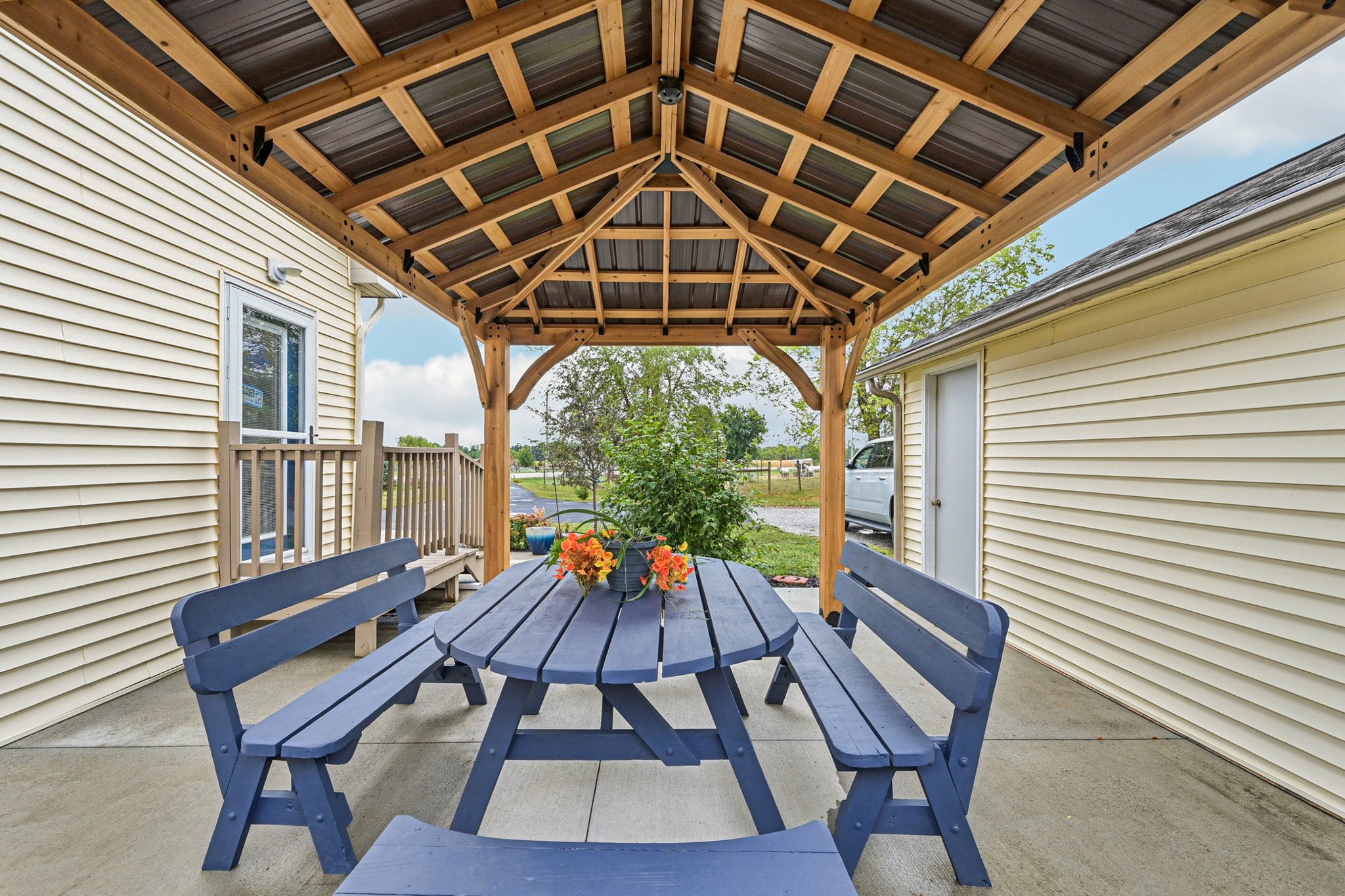 N Heck Hill Rd-S2509-057.jpg
